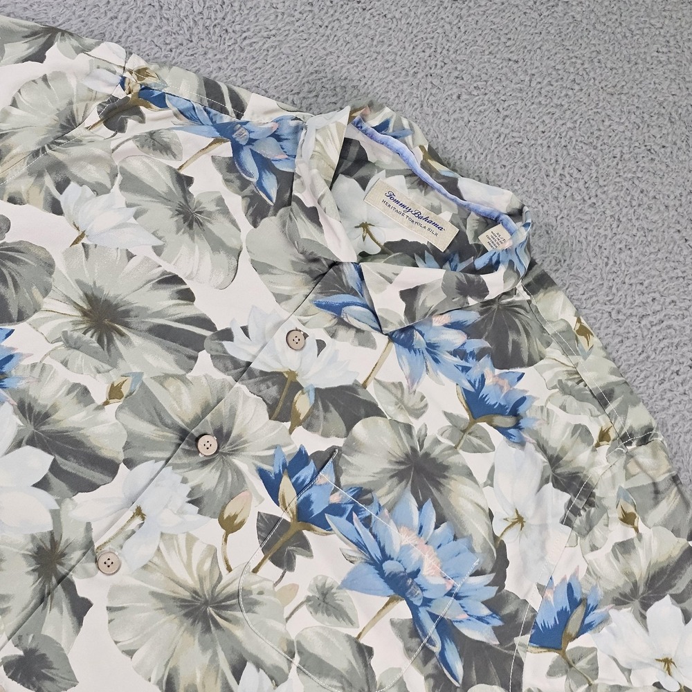Tommy Bahama Shirt Mens XL Blue Floral Silk Hawaiian Short Sleeve Tortola